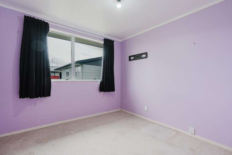 16 Gillett Lane_5