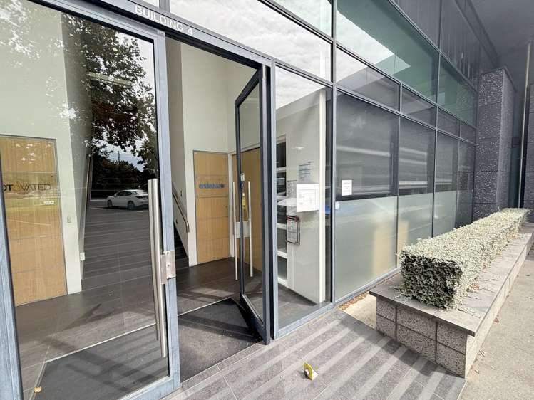 4/1 Show Place Addington_2