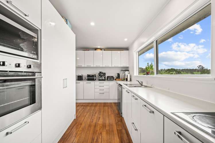 5 Hebe Lane Maungaturoto_19