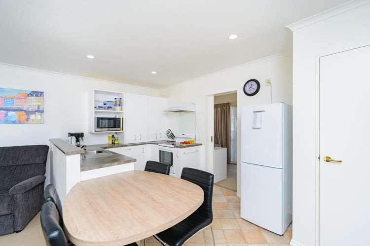 8 Foxtail Fern Kelvin Grove_7