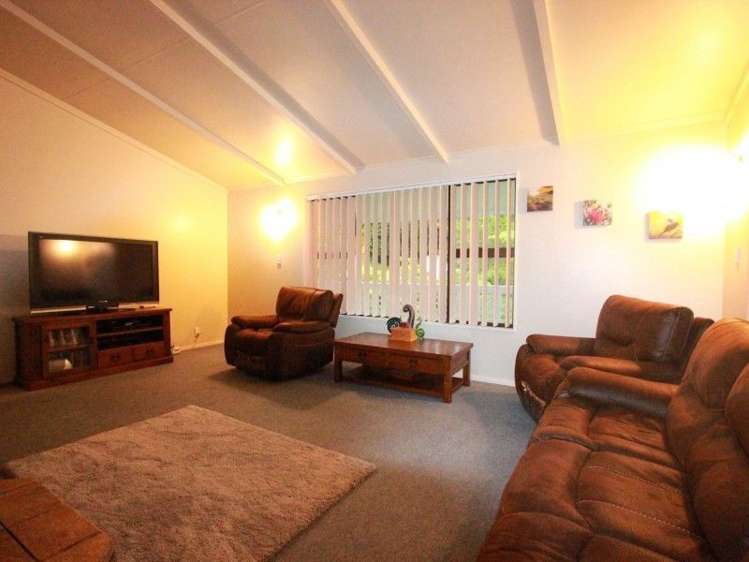 71 Holmwood Road Kaitoke_5