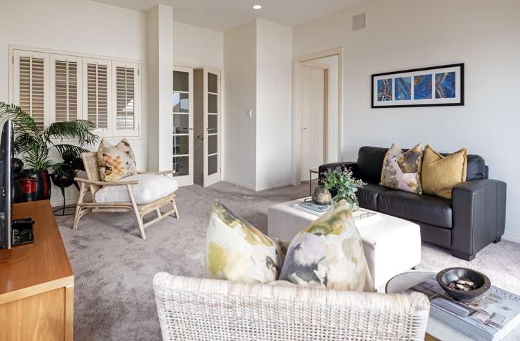 70 Bramley Drive Farm Cove_15