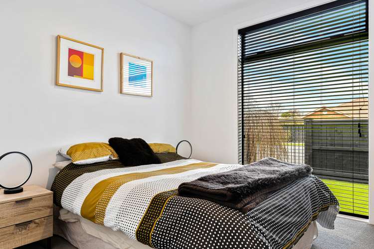 589 Madras Street Saint Albans_15