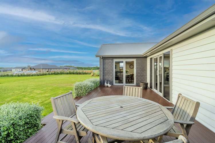 71 Sunrise Drive Seaward Bush_14