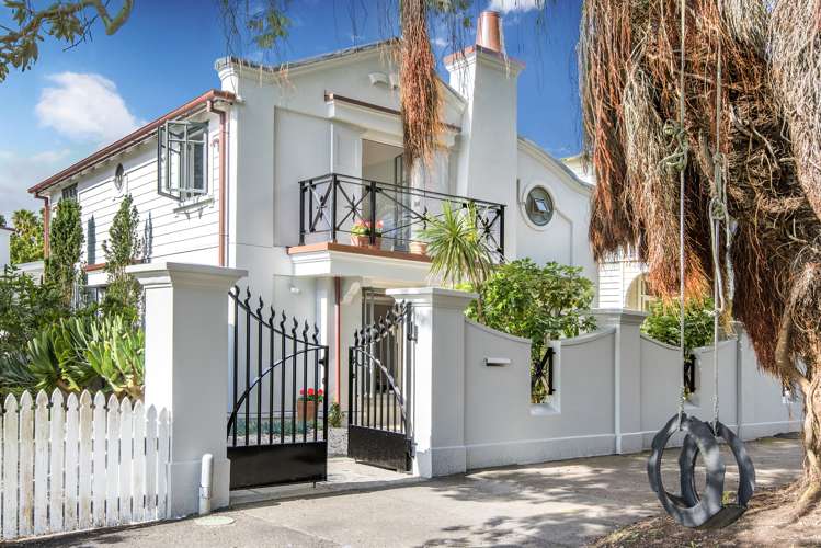 8 Arawa Avenue Devonport_0