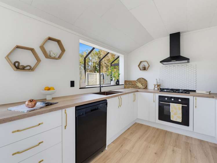 16 Kaiwaka Mangawhai Road_4