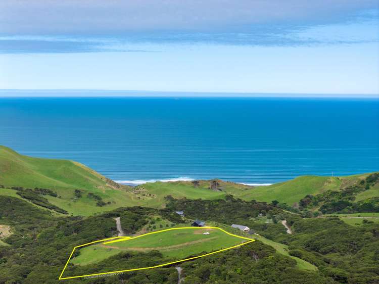1597 Whaanga Road Raglan_4
