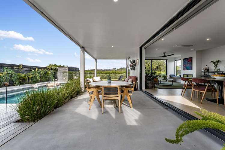 17 Dinning Road Riverhead_11