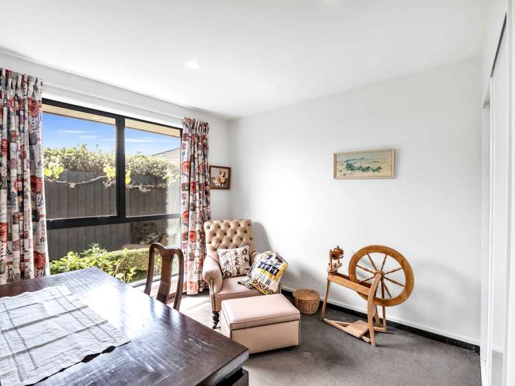 8 Stable Way Belfast_22