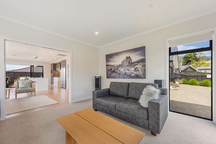6 Blackbarn Close Richmond_12