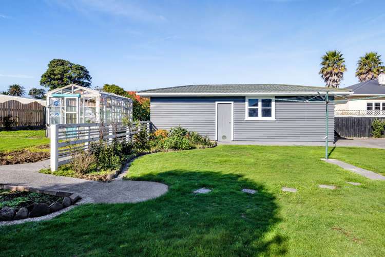 5 Domett Street Opunake_21