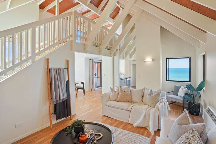 2 Cecil Wood Way Richmond Hill_6