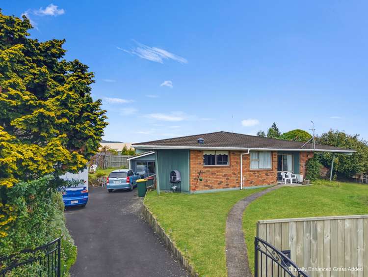 17 Burton Place Owhata_17