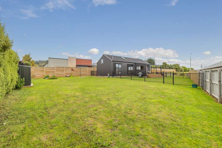 11 Patiki Place Diamond Harbour_24