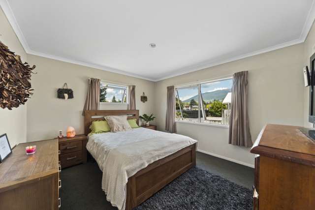 6 Ngahana Place Turangi_3