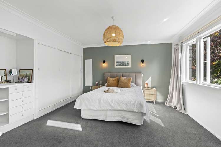 222 Tukapa Street Westown_17