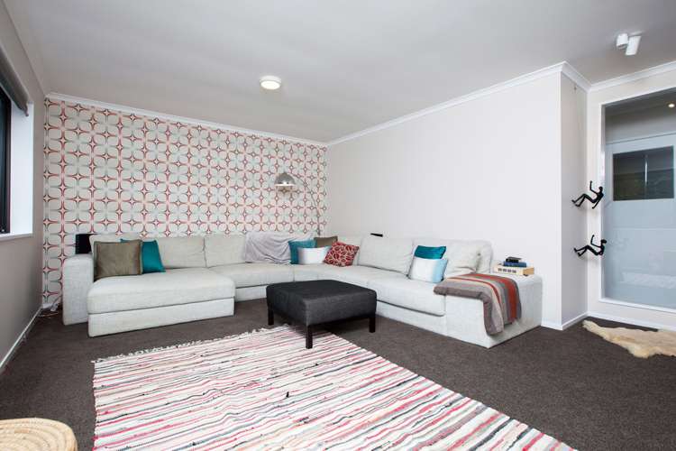 1825 Egmont Road Kaimiro_20