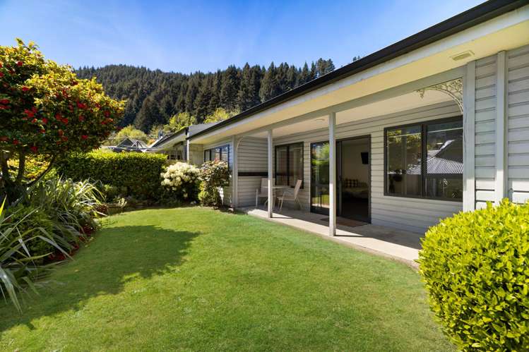 66A and 66B Robins Road Queenstown_4