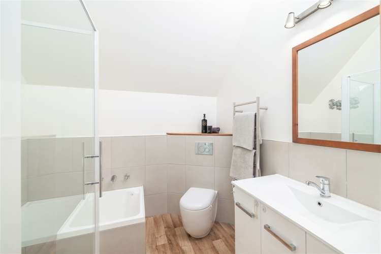 13 Nehru Place Cashmere_16