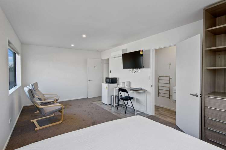 R3/7A Mathesons Rd Phillipstown_8