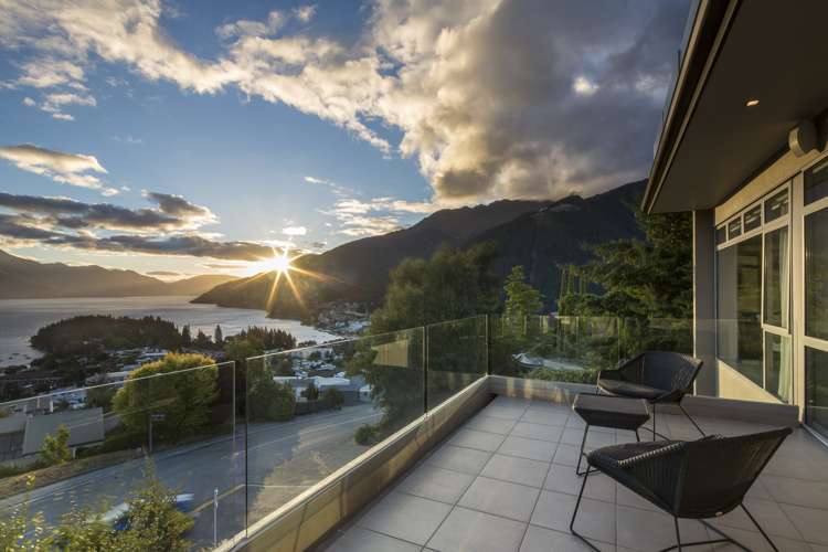 26 Edinburgh Drive Queenstown_16