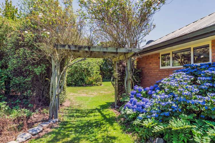 725 Ridgens Road Charing Cross_24