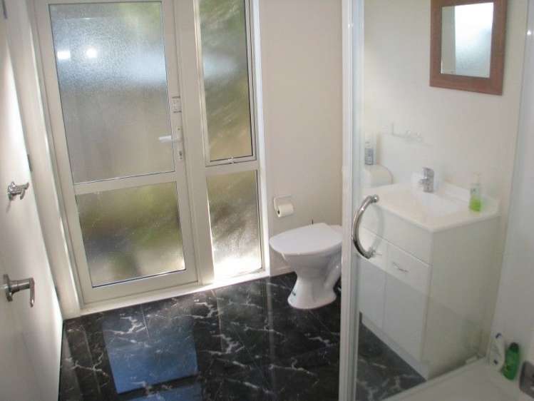 123 The Fairway Matarangi_10