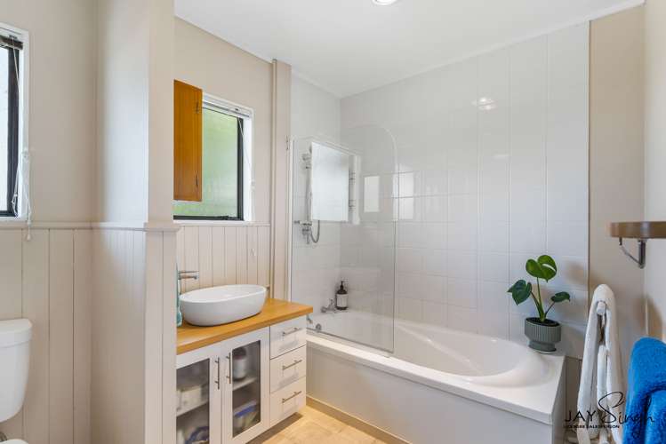 102d Mcgregor Road Clevedon_10