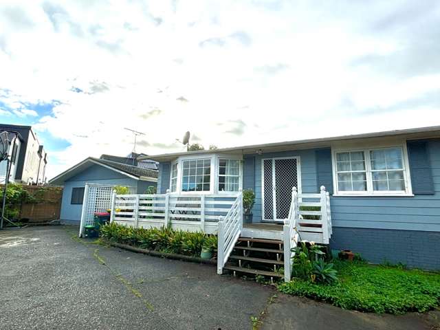 4-Bedroom Home with Separate Granny Flat in Pa...