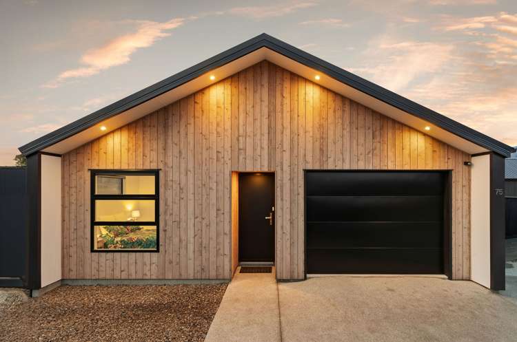 75 Magnum Drive Cromwell_16