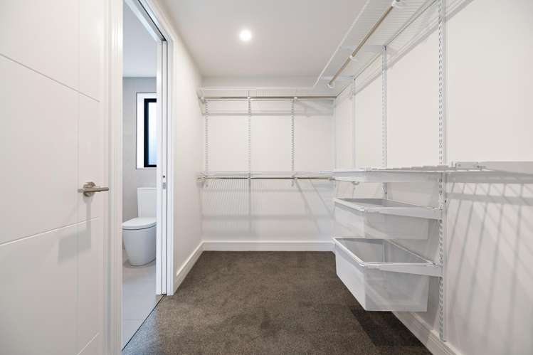 6 Florence Close Queenstown Hill_17