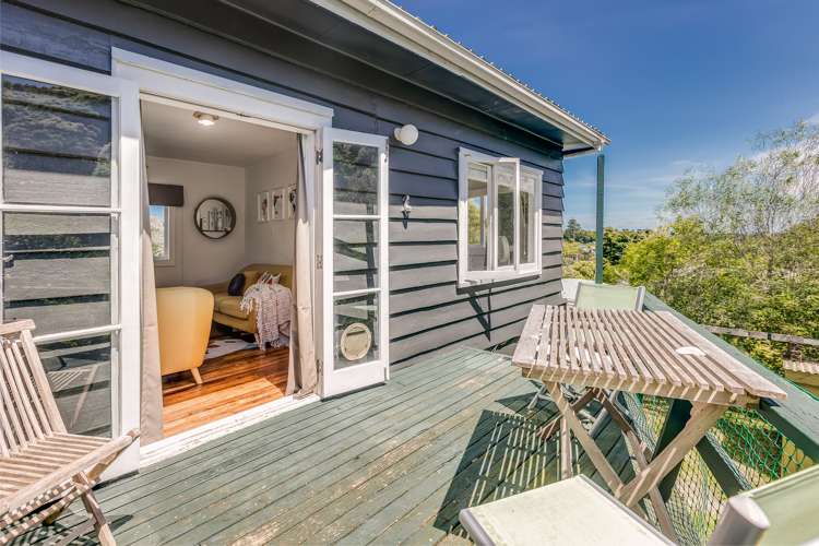 15 Beatty Parade Surfdale_9