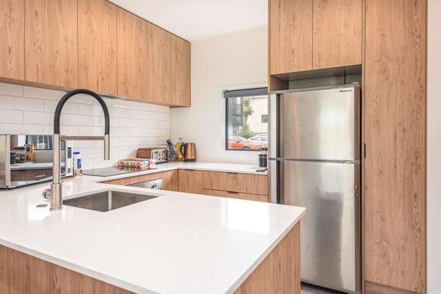 9/314 Worcester Street Linwood_2