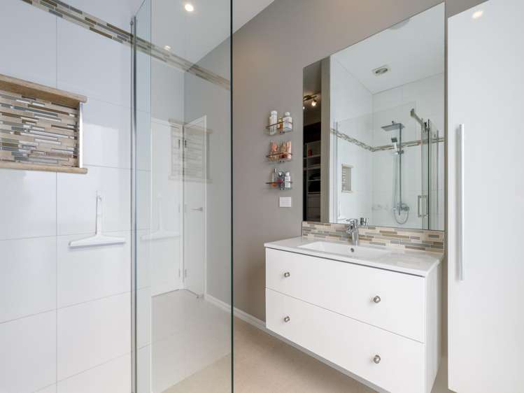 7 The Glade Papamoa_11