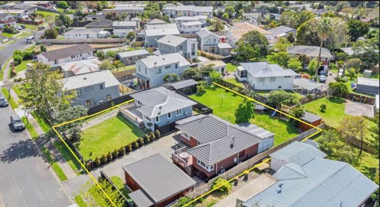 35 & 37 Megan Avenue Pakuranga Heights_3