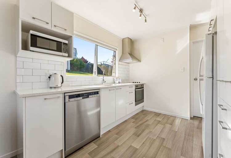 42 Trias Road Totara Vale_4