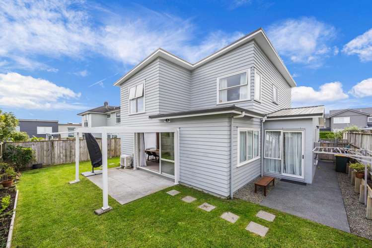 16 Couldrey Crescent Red Beach_3
