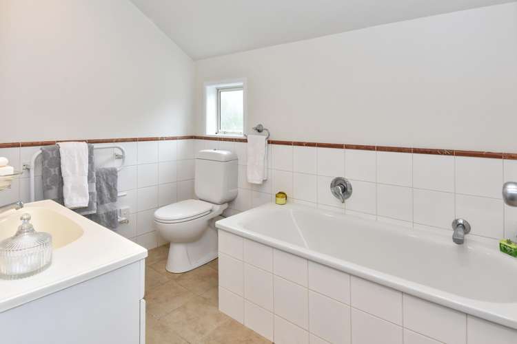 32 Moata Road One Tree Hill_17