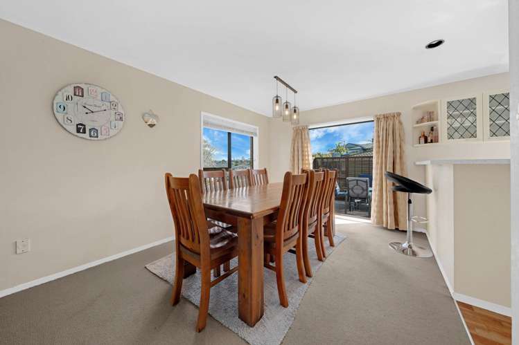 72 Kurnell Drive Botany Downs_8