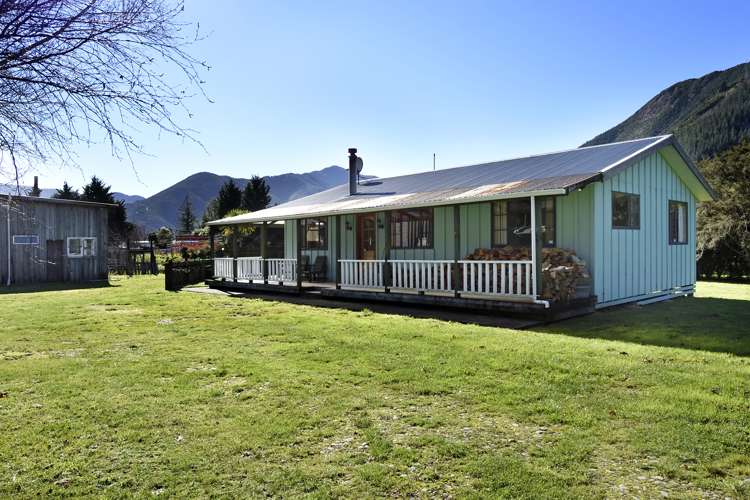 137 Wakamarina Road Havelock_5