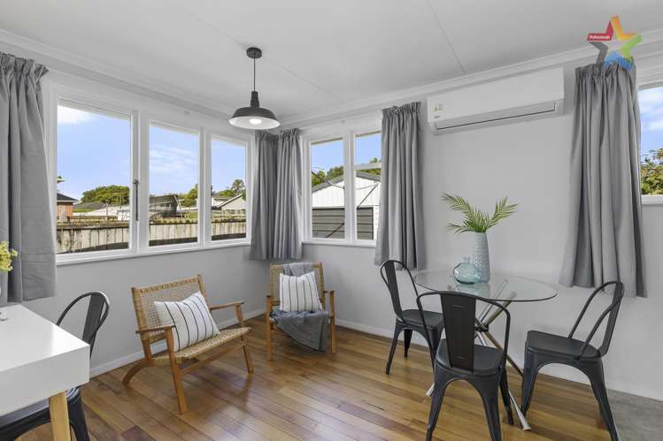32 Ngata Grove Trentham_5