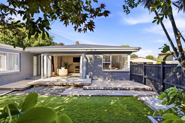 Brick, bifolds & blue-Chip positioning