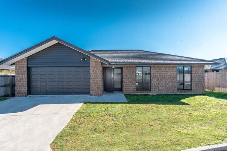 23 Max Landing Grandview Heights_0