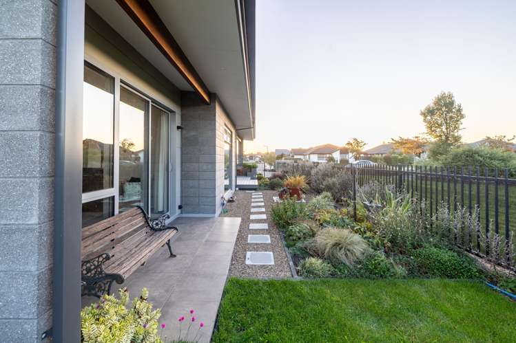 39 Blunden Road Lincoln_17