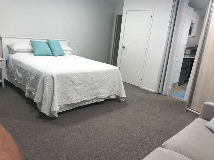 8a/5 Glen Road Browns Bay_2