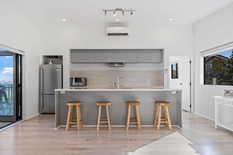 7 Vipond Road Stanmore Bay_8