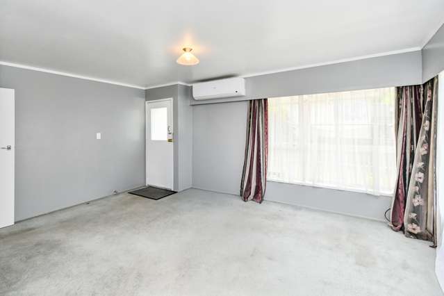 1/4 Sentosa Place Clover Park_3