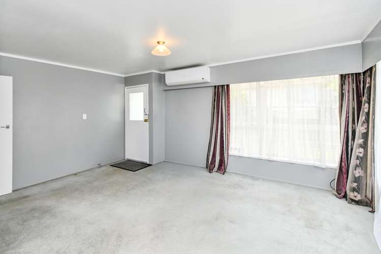 1/4 Sentosa Place Clover Park_2