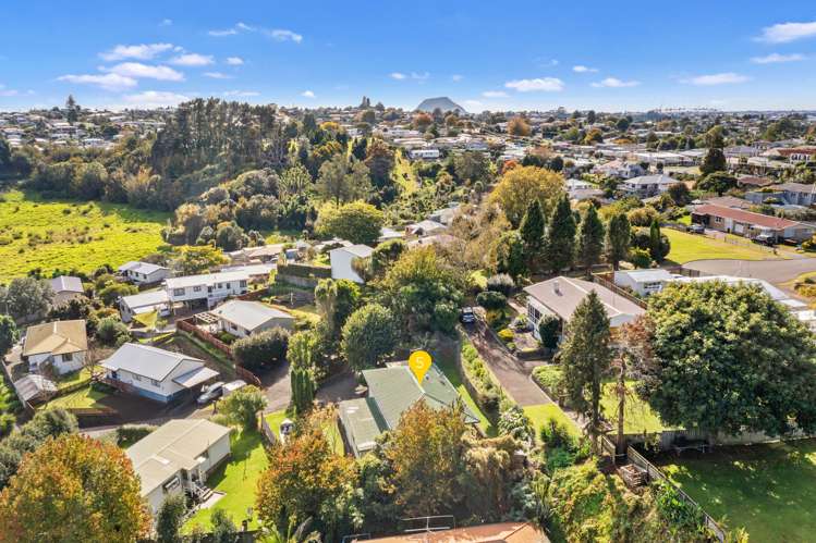 5 Peppertree Way Brookfield_19