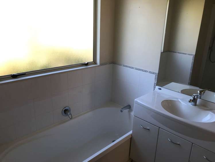 1/18 Ocean View Road Hatfields Beach_5